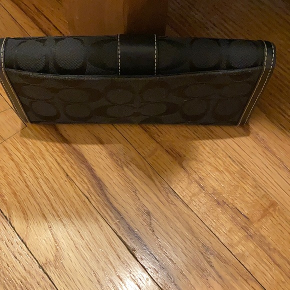 Black coach Wallet - Picture 3 of 3
